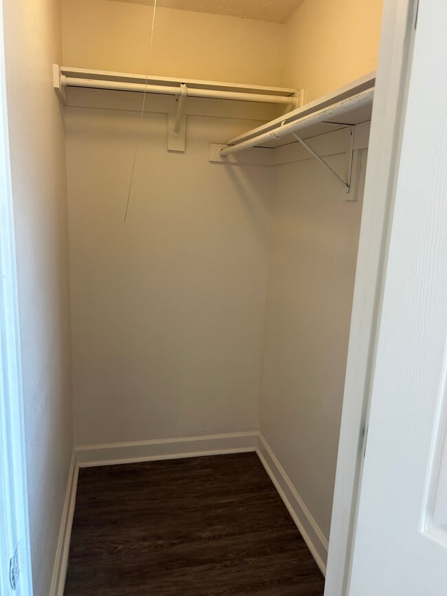 Building Photo - 67 Voda Ct