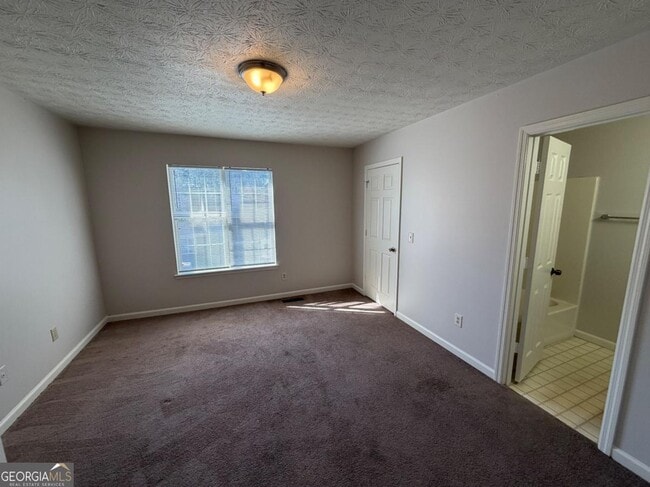 Building Photo - 3461 Kingswood Run