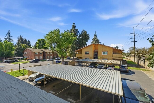Building Photo - 426 Cherry Ln