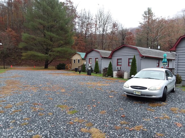 Primary Photo - Unit #8 - Cullowhee Cabins & Cottages