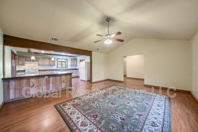 Building Photo - 153 Oak Valley Dr