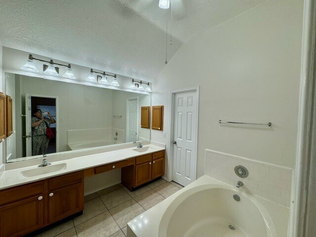 Building Photo - 9035 Rippling Fields Dr