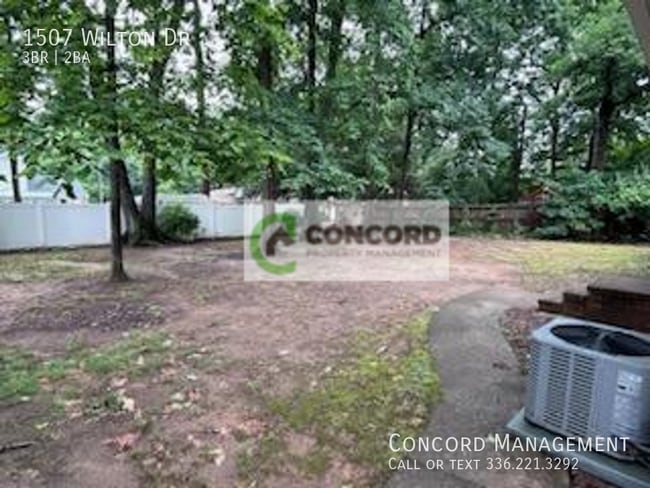 Building Photo - 1507 Wilton Dr