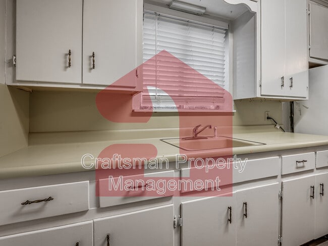 Building Photo - 2915 NW 72nd St