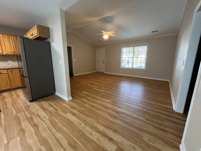 Building Photo - 114 Belvedere Dr