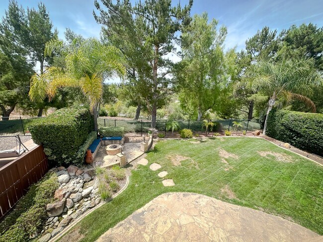 Building Photo - 32920 Northshire Cir