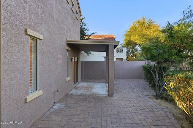 Building Photo - 7527 S 13th Pl