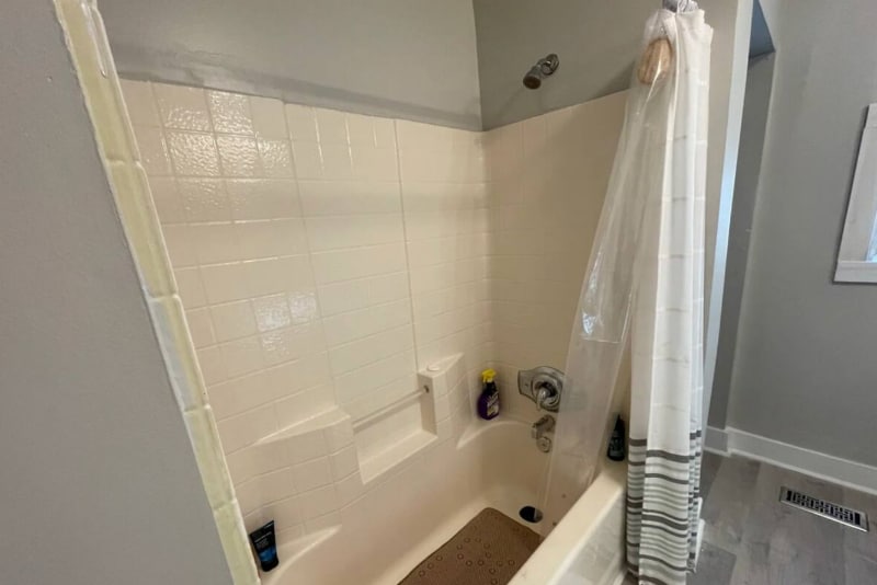 Building Photo - 506 W 48th St