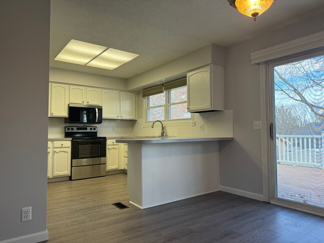 Building Photo - Move-In Ready 3-Bedroom Home in Prime La Vista Location!