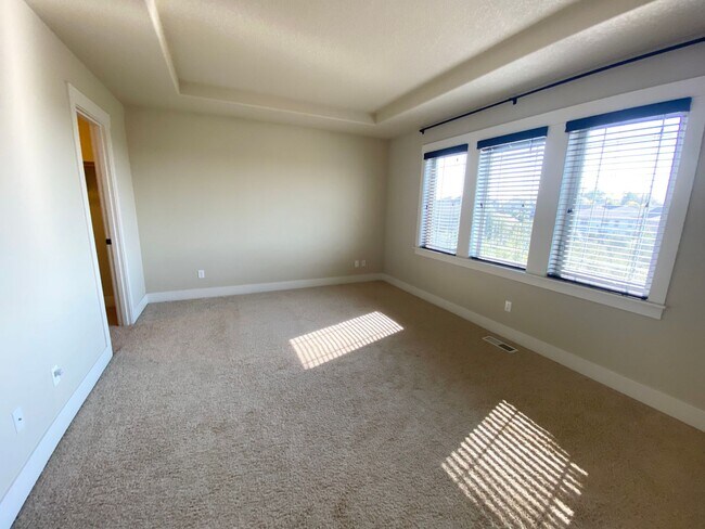 Building Photo - Bethany Creek 3 Bedroom Home!
