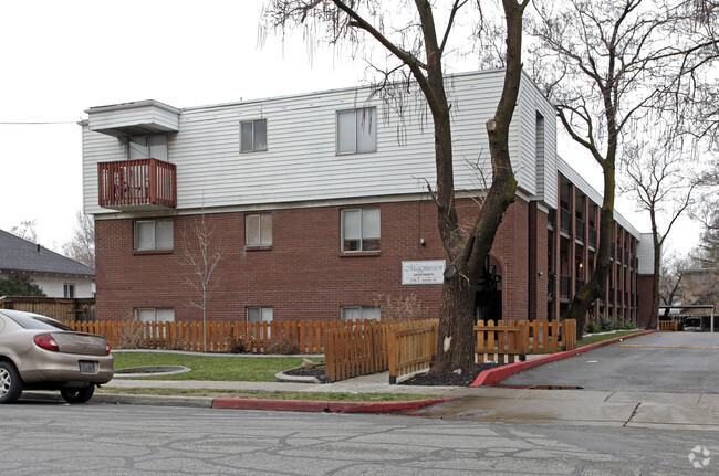 Primary Photo - Magnussen Apartments