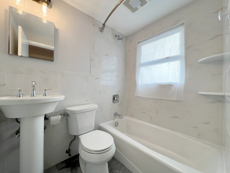 Building Photo - 26-28 Kiernan Rd