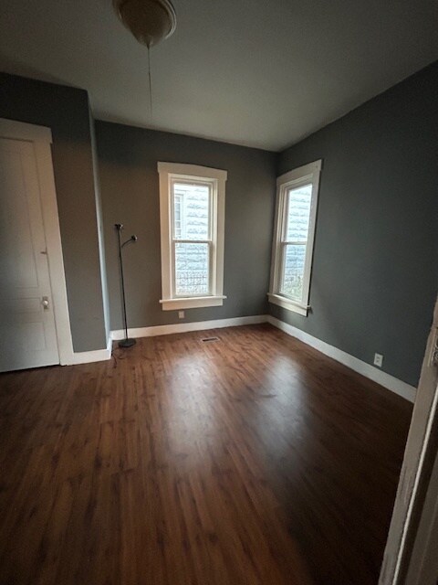 Building Photo - 518 Beckman St