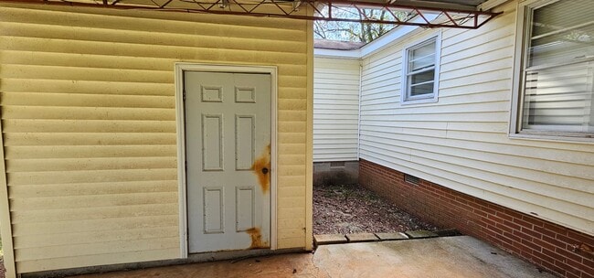 Building Photo - Cutie in the Country