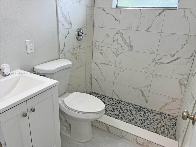 Building Photo - 1557 NW 66th St