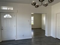 Building Photo - 41 S Oakley Ave