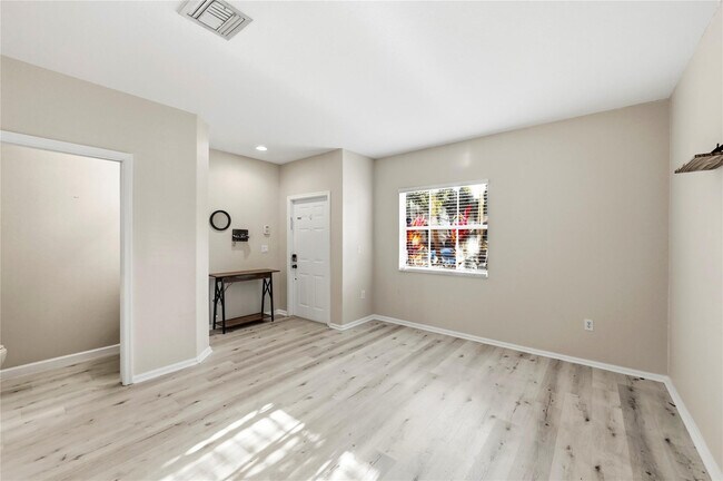 Building Photo - 2827 SW 83rd Terrace