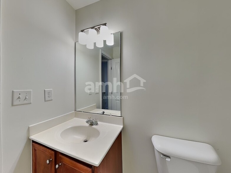 Building Photo - 6840 Horseback Ln