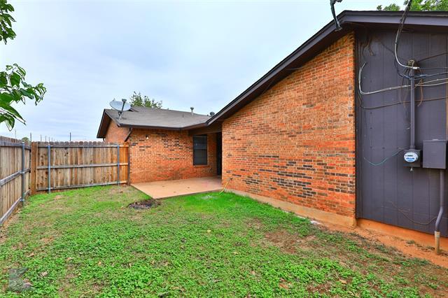 Building Photo - 3117 Button Willow Ave