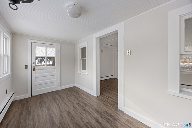 Building Photo - 353 Mt Sanford Rd