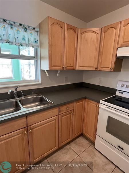 Building Photo - 1051 SW 85th Way