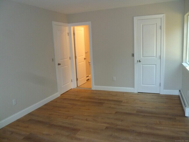 Building Photo - 2955 Madison Ave