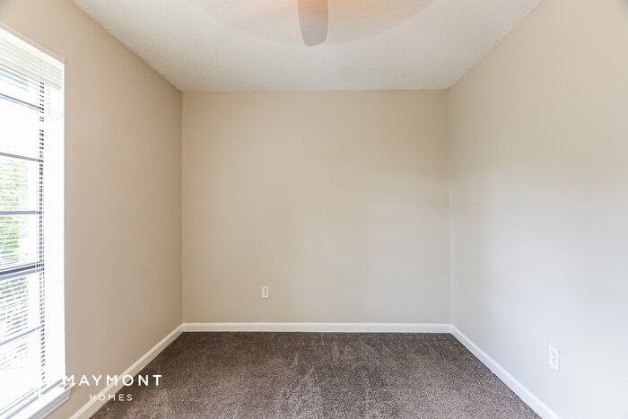 Building Photo - 5553 San Marcos Dr
