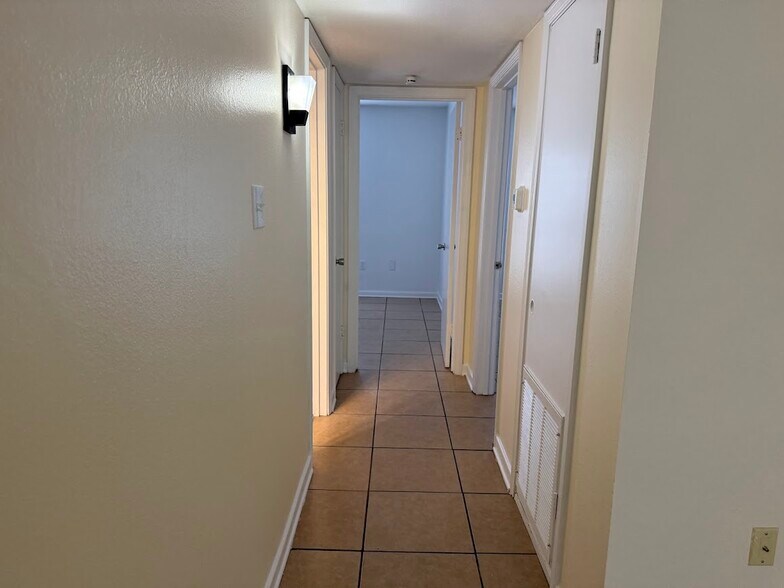 Building Photo - 11271 Florida Blvd