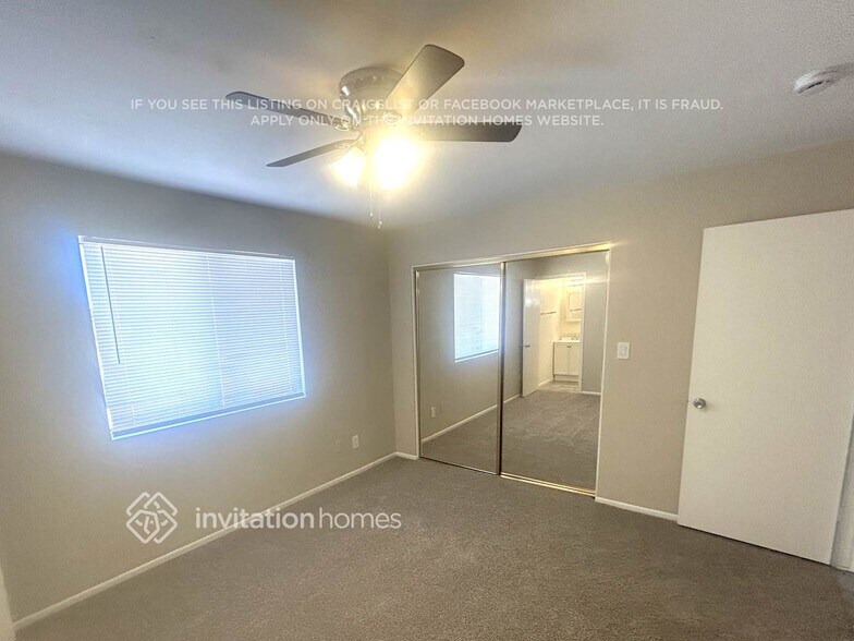 Building Photo - 17449 N 8th Ave