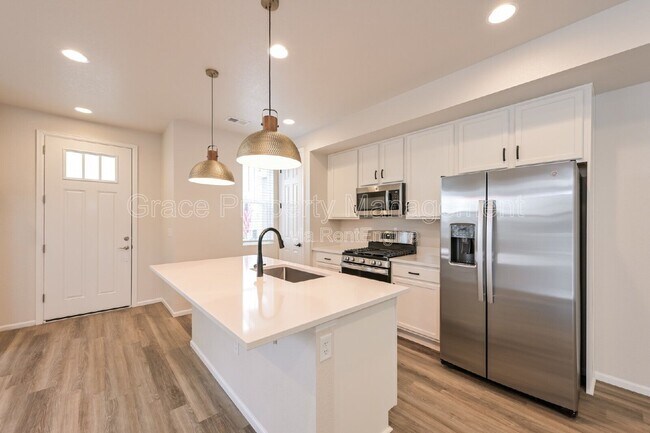 Building Photo - 5358 Routt St