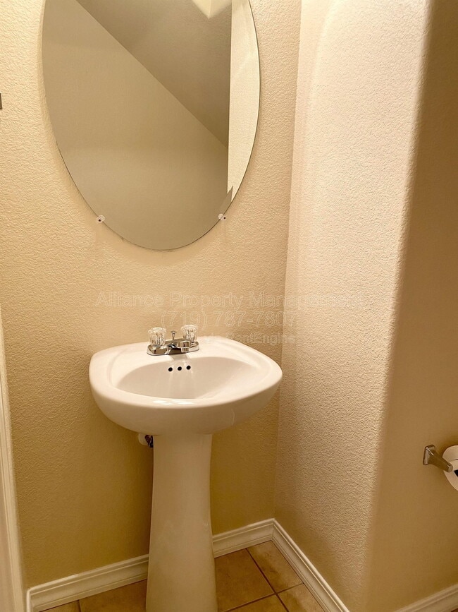 Building Photo - 4206 Mesa Overlook Point