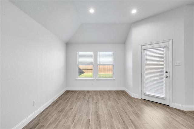 Building Photo - 5909 Lovills Crk St