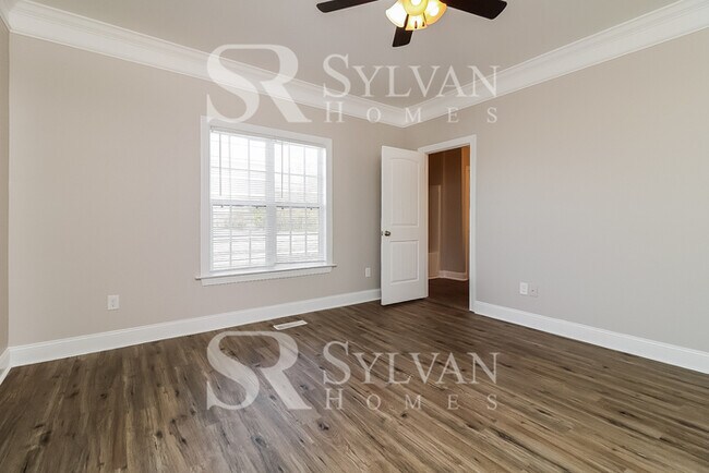 Building Photo - Coming HOME never felt so good!