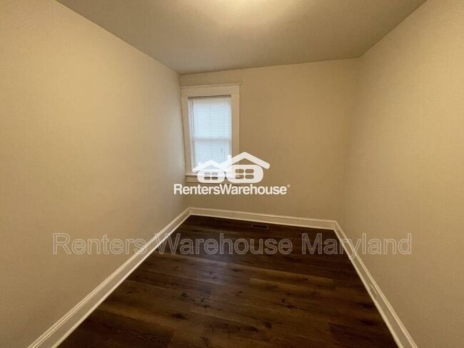 Building Photo - 2855 W Cold Spring Ln