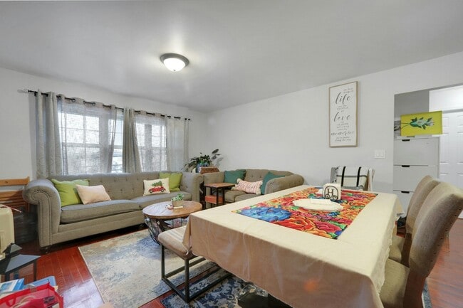 Building Photo - 1306 70th St