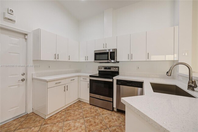 Building Photo - 1509 Canary Island Dr