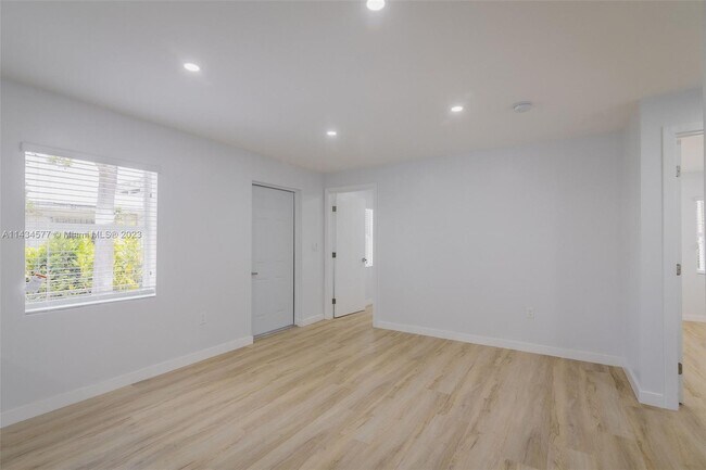 Building Photo - 2185 NW 41st St