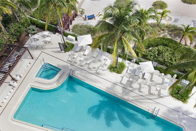 Building Photo - 730 N Ocean Blvd