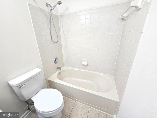 Building Photo - 261 Thomas Harmon Dr