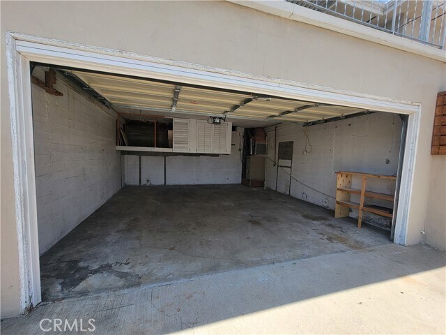 Building Photo - 2511 Florentina Ave