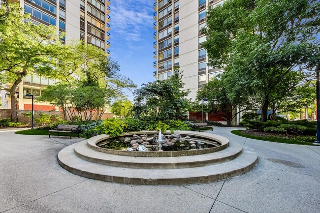 Building Photo - 1360 N Sandburg Terrace