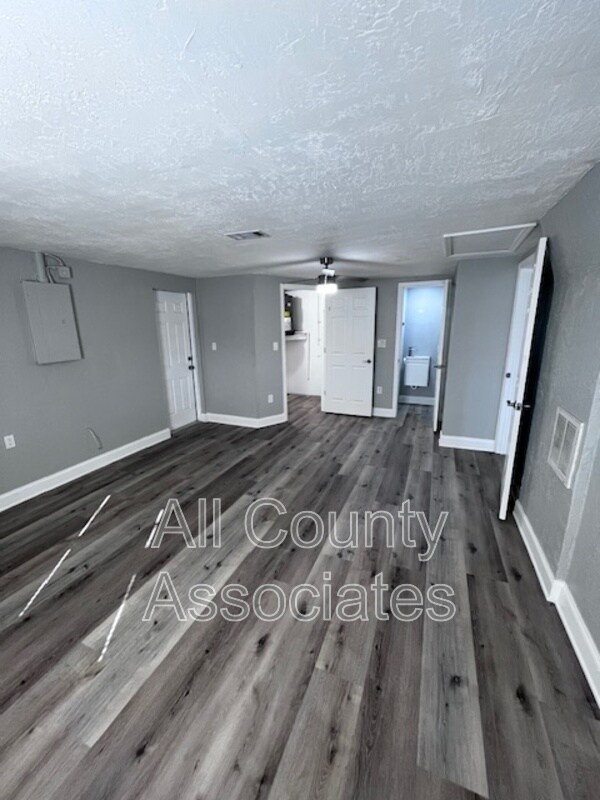 Building Photo - 7821 Flintlock Dr