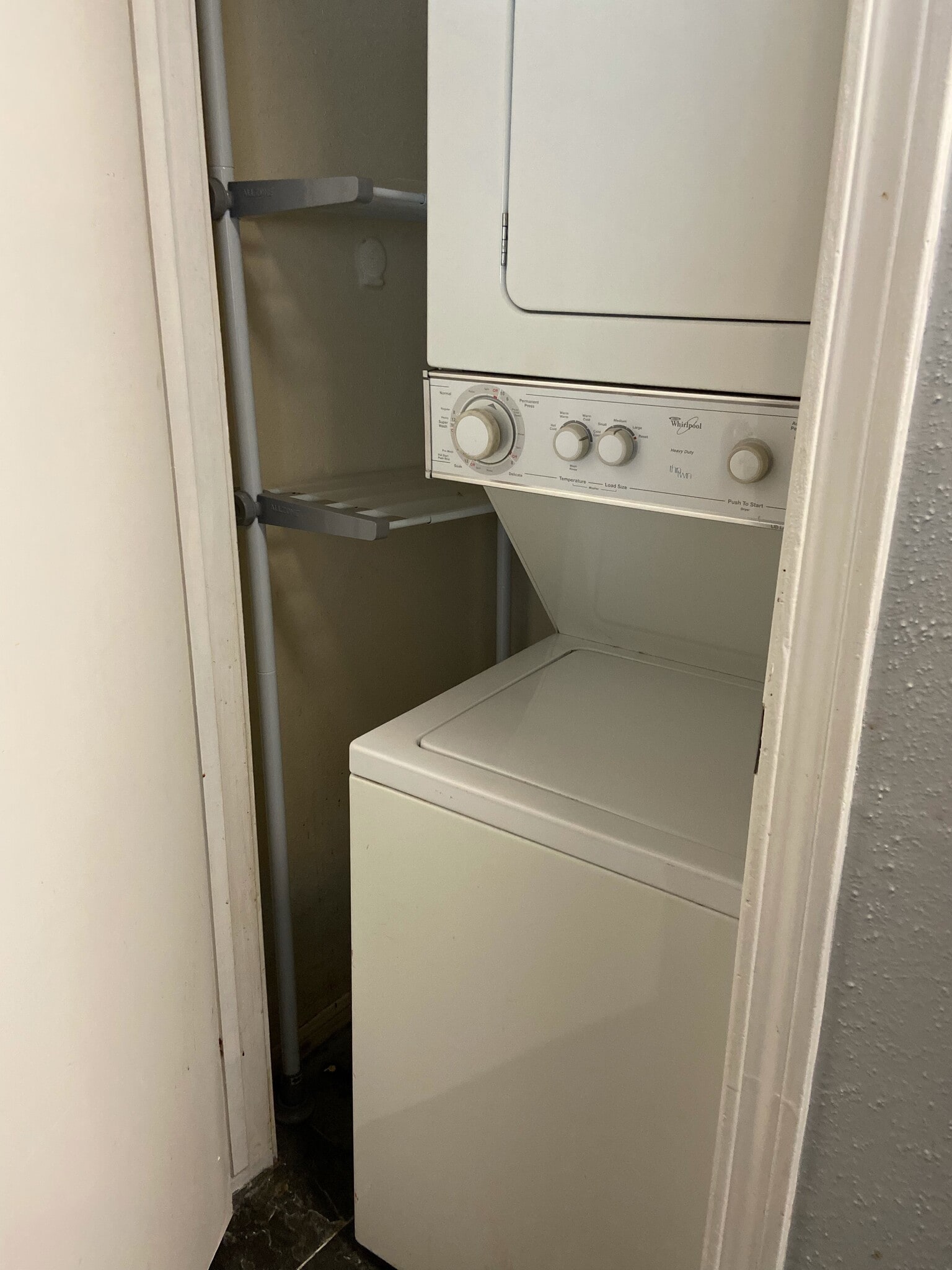 Building Photo - 8299 Cambridge St