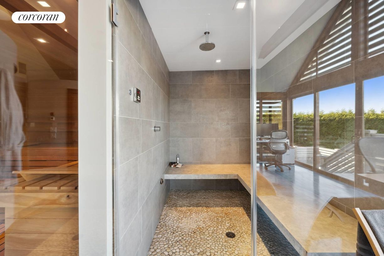 Building Photo - 50 Mecox Bay Ln