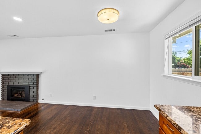 Building Photo - TENTATIVELY RENTED Updated 4 Bedroom 2 Bat...