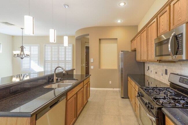 Building Photo - Anthem Country Club Beauty w/ Casita