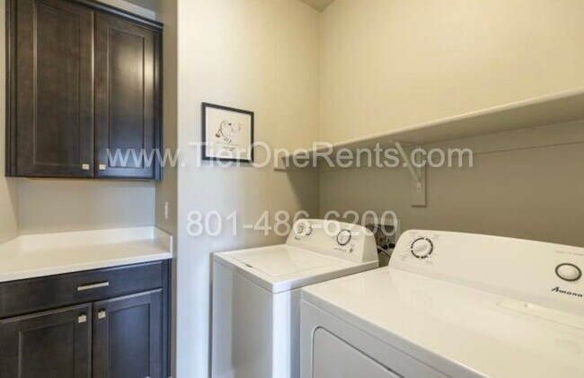 Building Photo - NO DEPOSIT option available for qualified ...