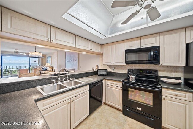 Building Photo - 297 Jimmy Buffett Mem Hwy