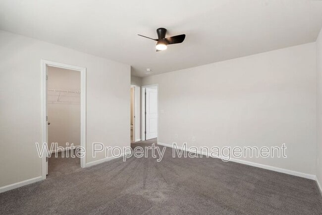 Building Photo - 2039 Morning Gold Dr