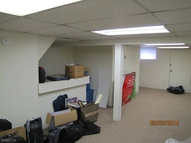 Building Photo - 298 Luddington Ave